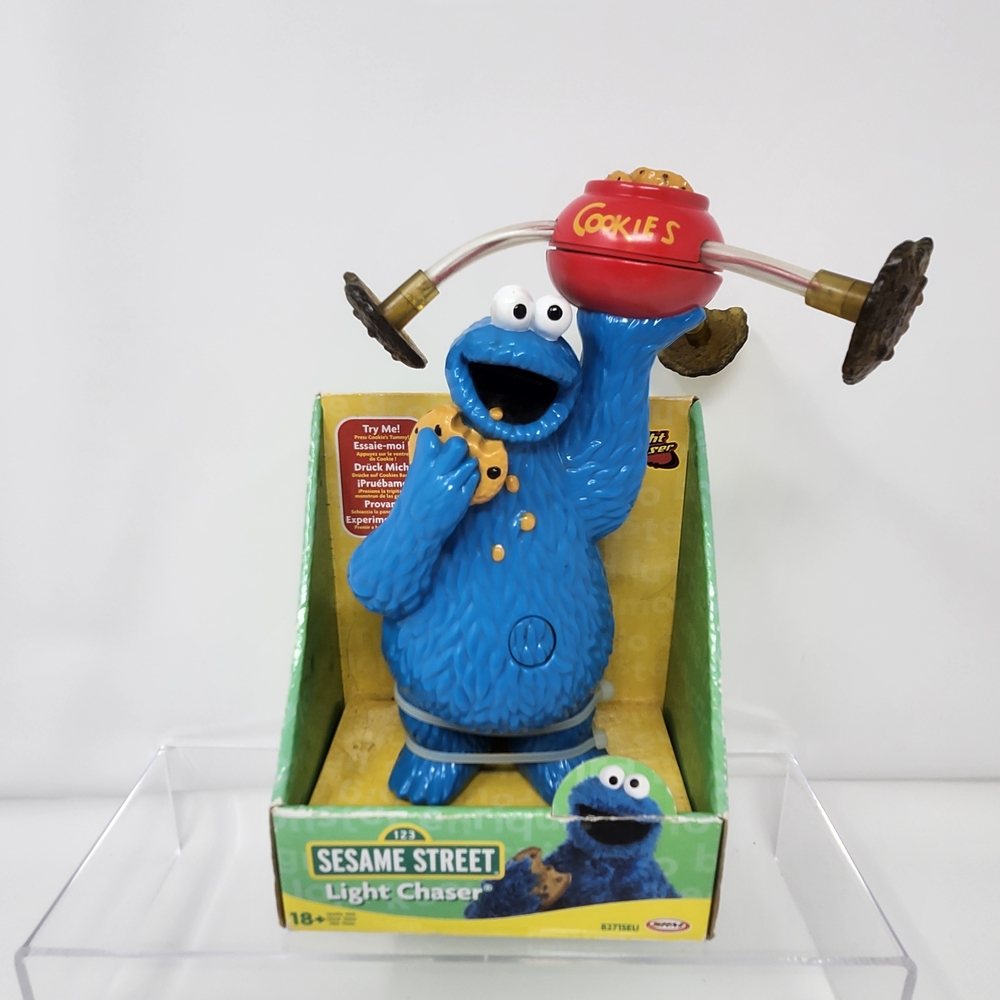 Sesame Street Cookie Monster Light Chaser Toy NWT
